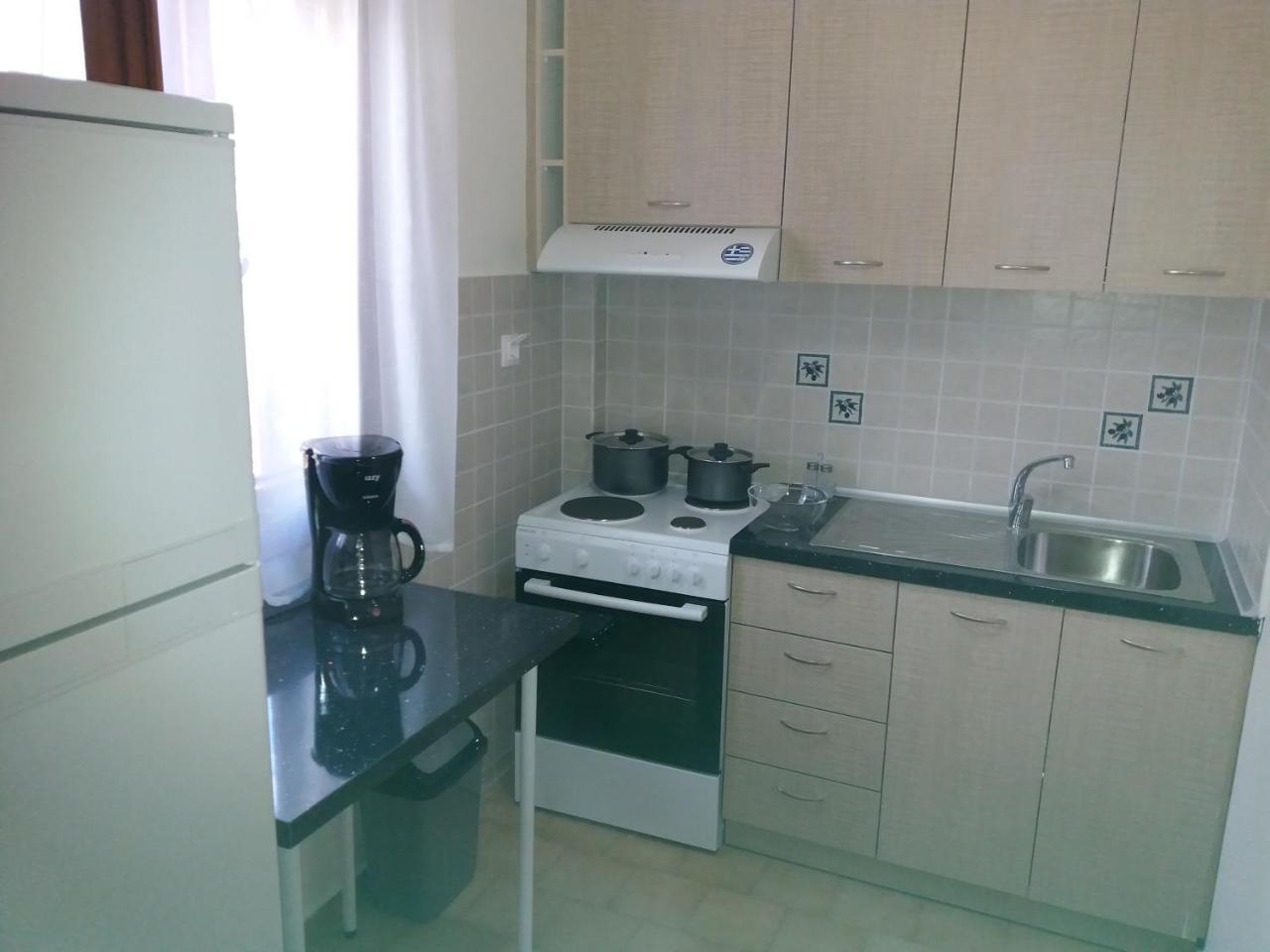 Platanos Apartment Nea Moudania Eksteriør billede