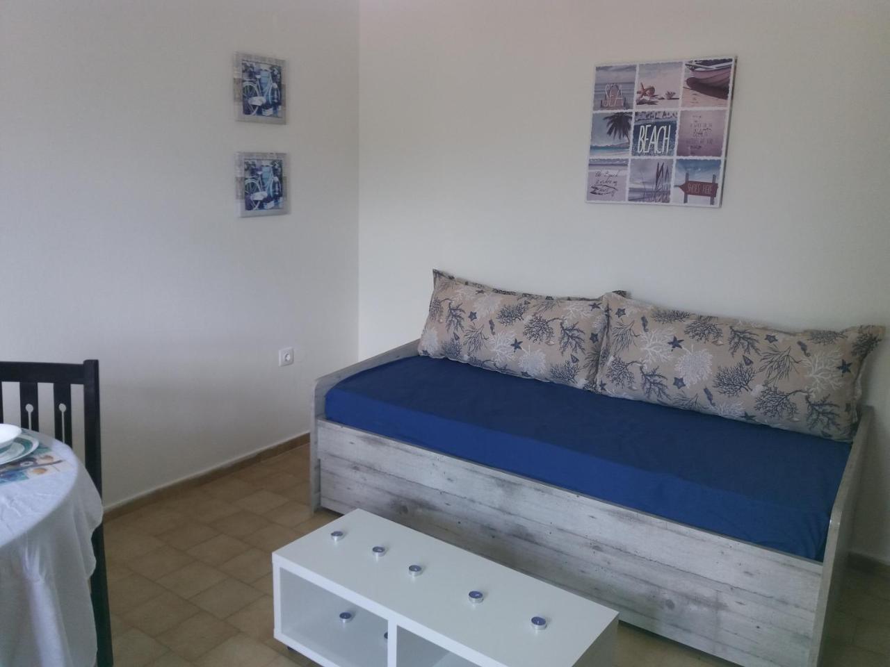 Platanos Apartment Nea Moudania Eksteriør billede